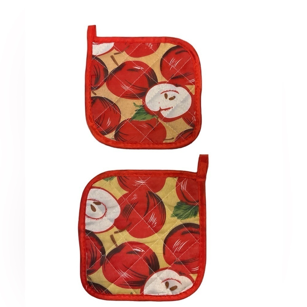 Red Apple Print Pot Holders set of 2